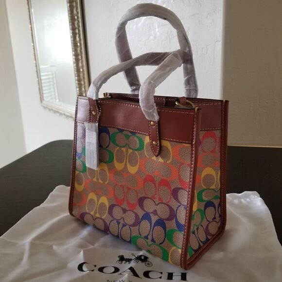 New Coach Rainbow Crossbody - Picture 4 of 7